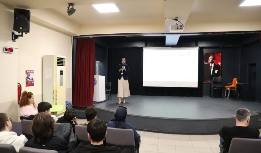 Kocaeli İzmit'te gençler obeziteye karşı bilinçlendi