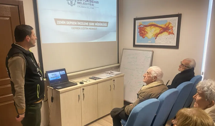 Kocaeli'de 65 yaş üstüne simülasyonlu deprem eğitimi