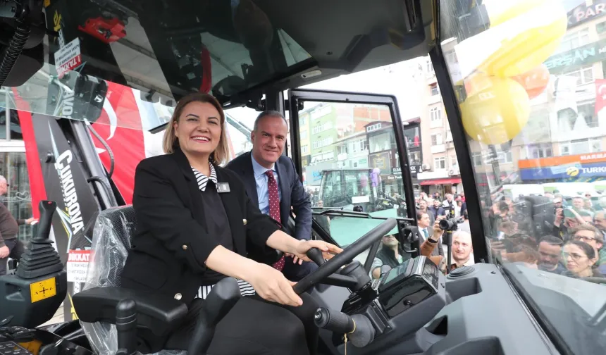 Kocaeli'de İzmit Belediyesi araç filosunu büyüttü