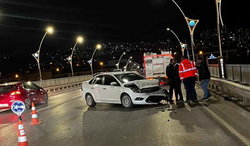 Kocaeli A Takımı'ndan kazaya ilk müdahale