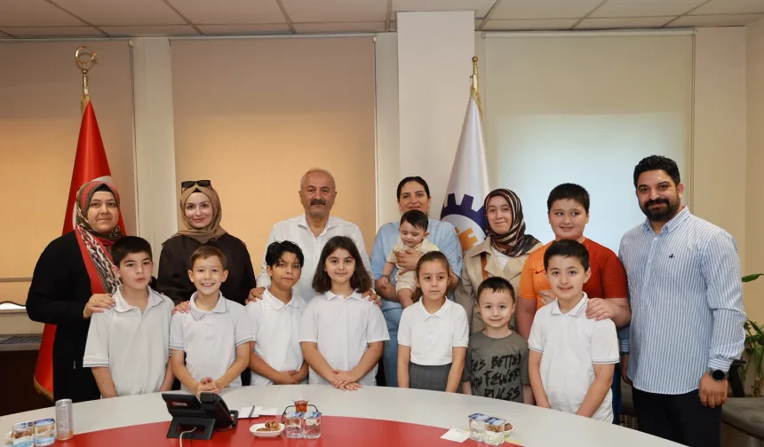 Gebze'de minik öğrencilerden Başkan Büyükgöz' ziyaret