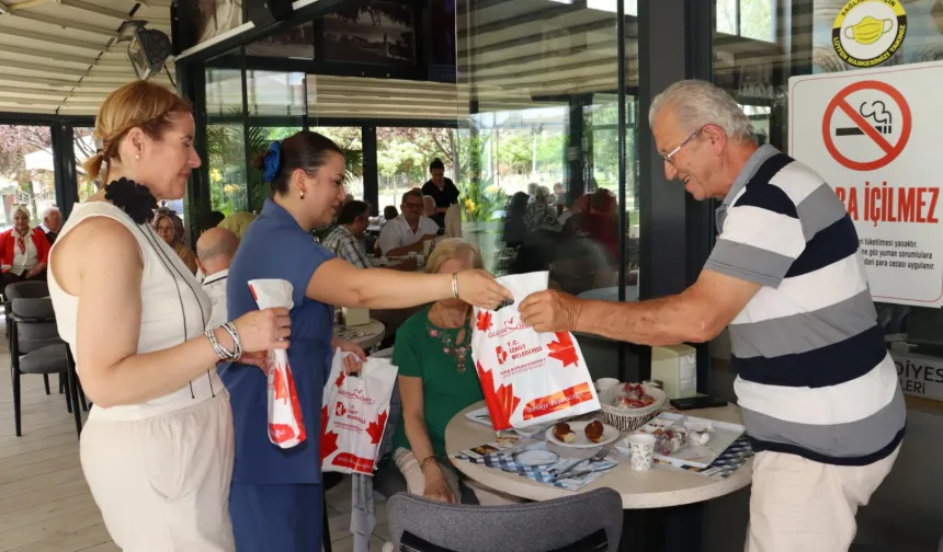 Kocaeli İzmit'te Babalar Günü'ne sevgi dolu kutlama