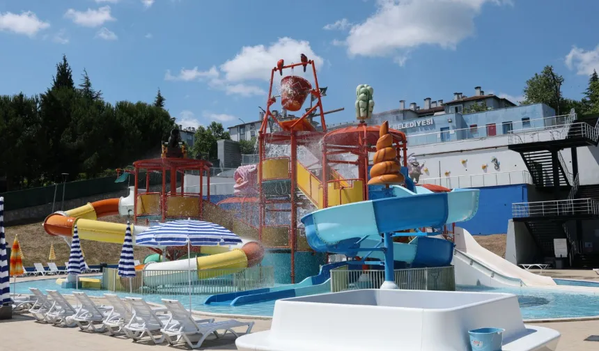 Kocaeli'de İzmit'te Aquaparkı yaz sezonunu açıyor