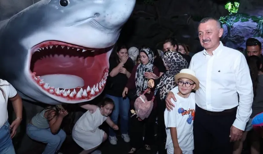Kocaeli'de karne alan öğrencileri Başkan Büyükakın yalnız bırakmadı