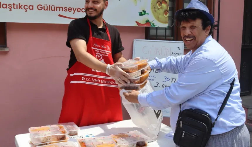 Kocaeli İzmit'te kaliteli ve ekonomik yemek desteğini sürdürüyor