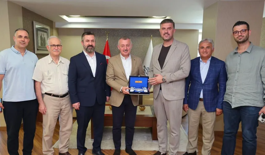 Kocaeli'de Başkan Büyükakın STK temsilcilerini ağırladı