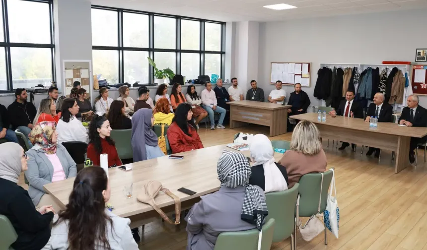 Gebze'de Başkan Büyükgöz'den eğitim yuvalarına ziyaret