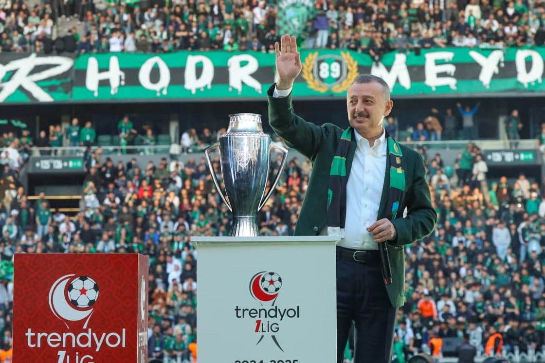 Başkan Büyükakın'dan Kocaelispor'a 60. yıl mesajı