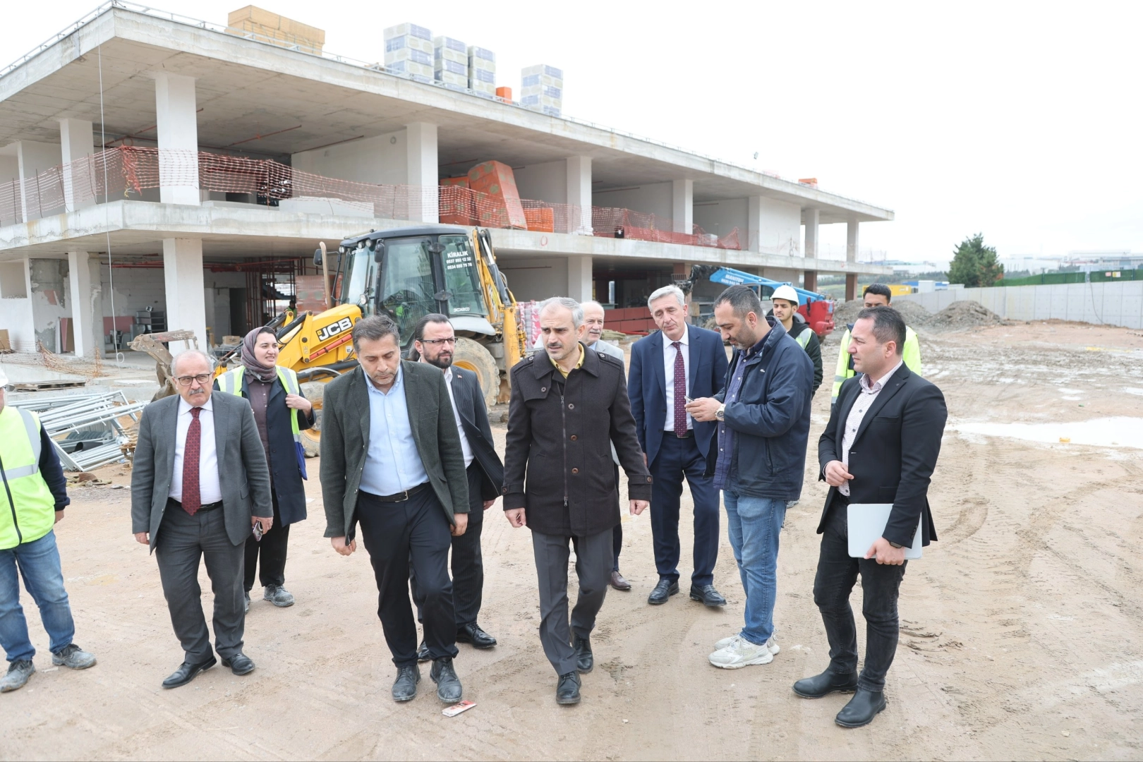 Kocaeli'de Başkan Çiftçi'den spor lisesine yakın takip