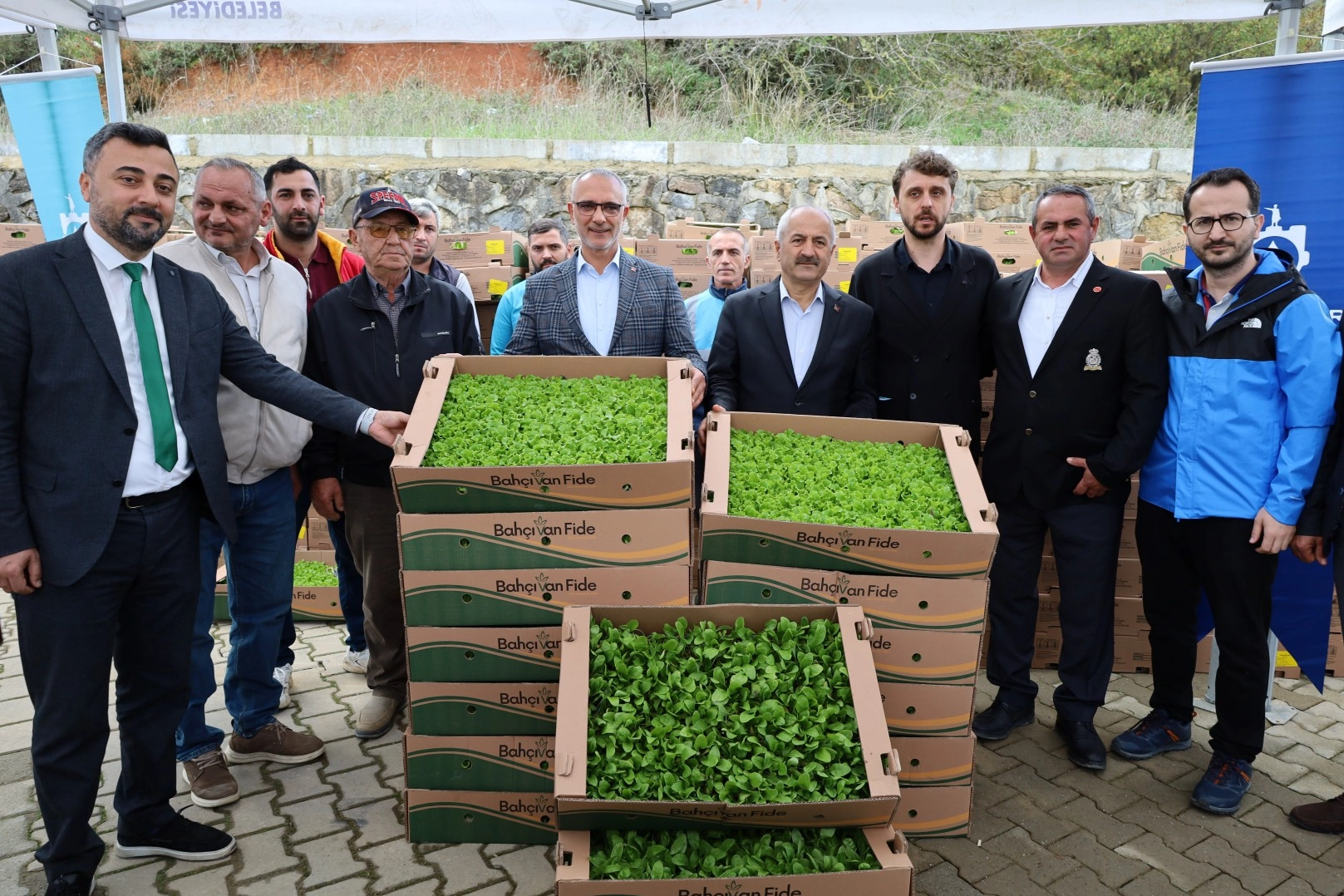 Kocaeli'de çiftçilere sebze fidesi desteği