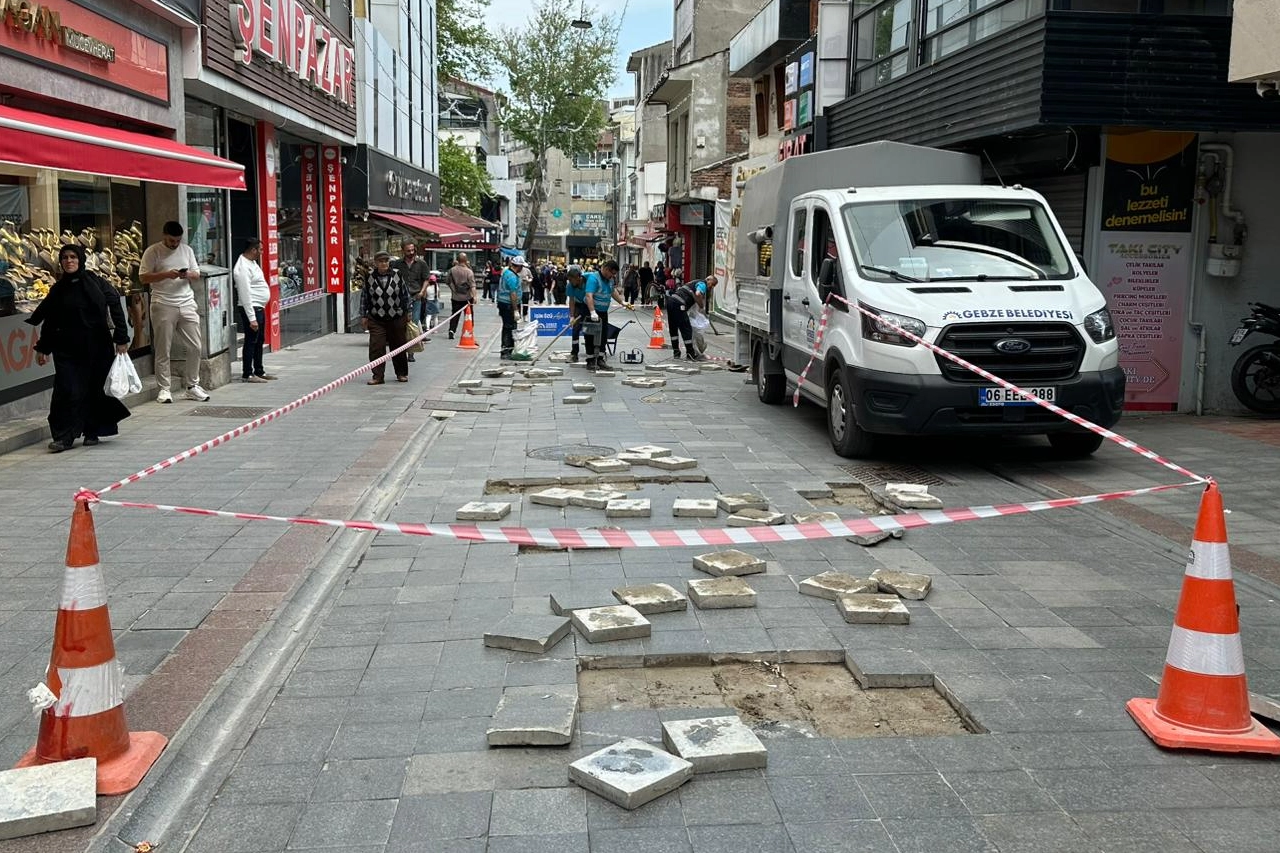Kocaeli Gebze'de Eskiçarşı'da parke yenileme