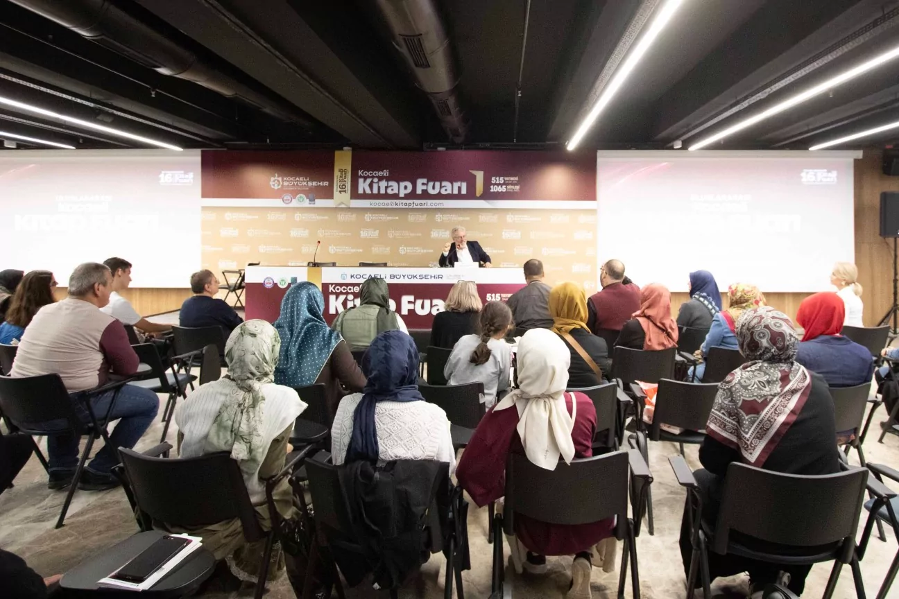 Kocaeli Kitap Fuarı'nda söyleşi rüzgârı